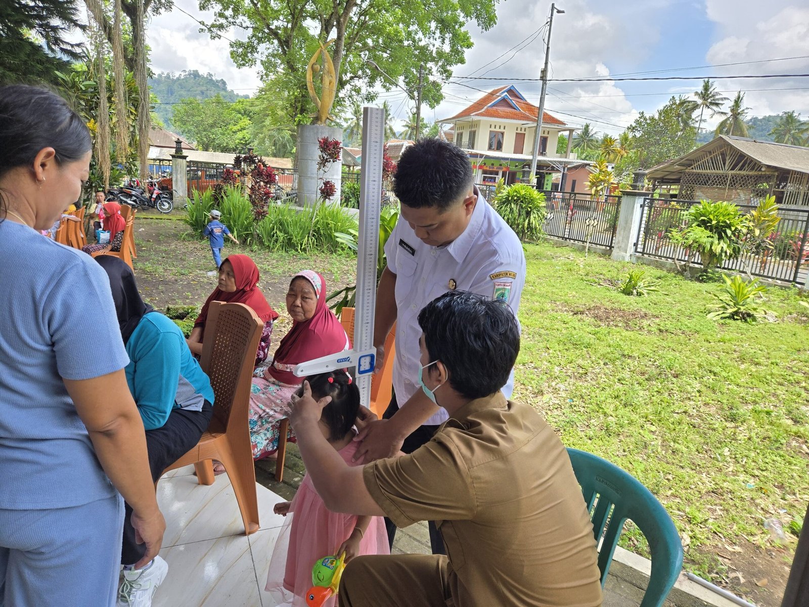 Satgas TMMD ke-126 Kodim 0818/Malang-Batu, yang bertempat di Desa Lebakharjo, Kecamatan Ampelgading Kabupaten Malang